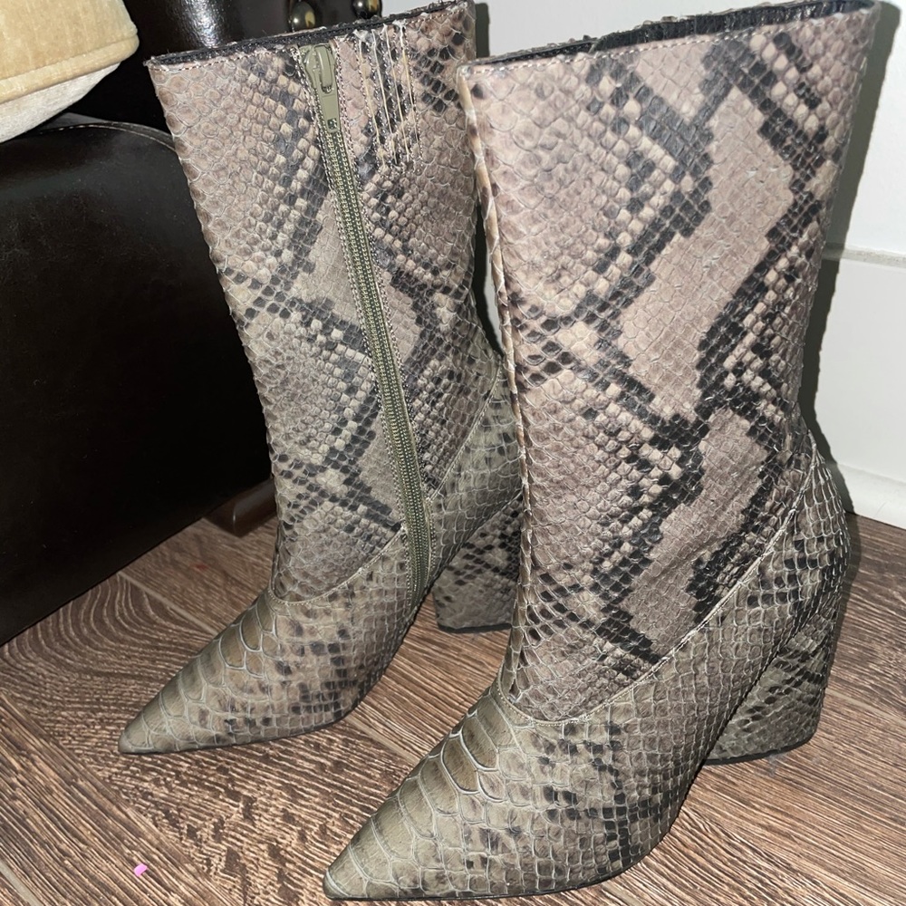 YEEZY kelp embossed ankle boots